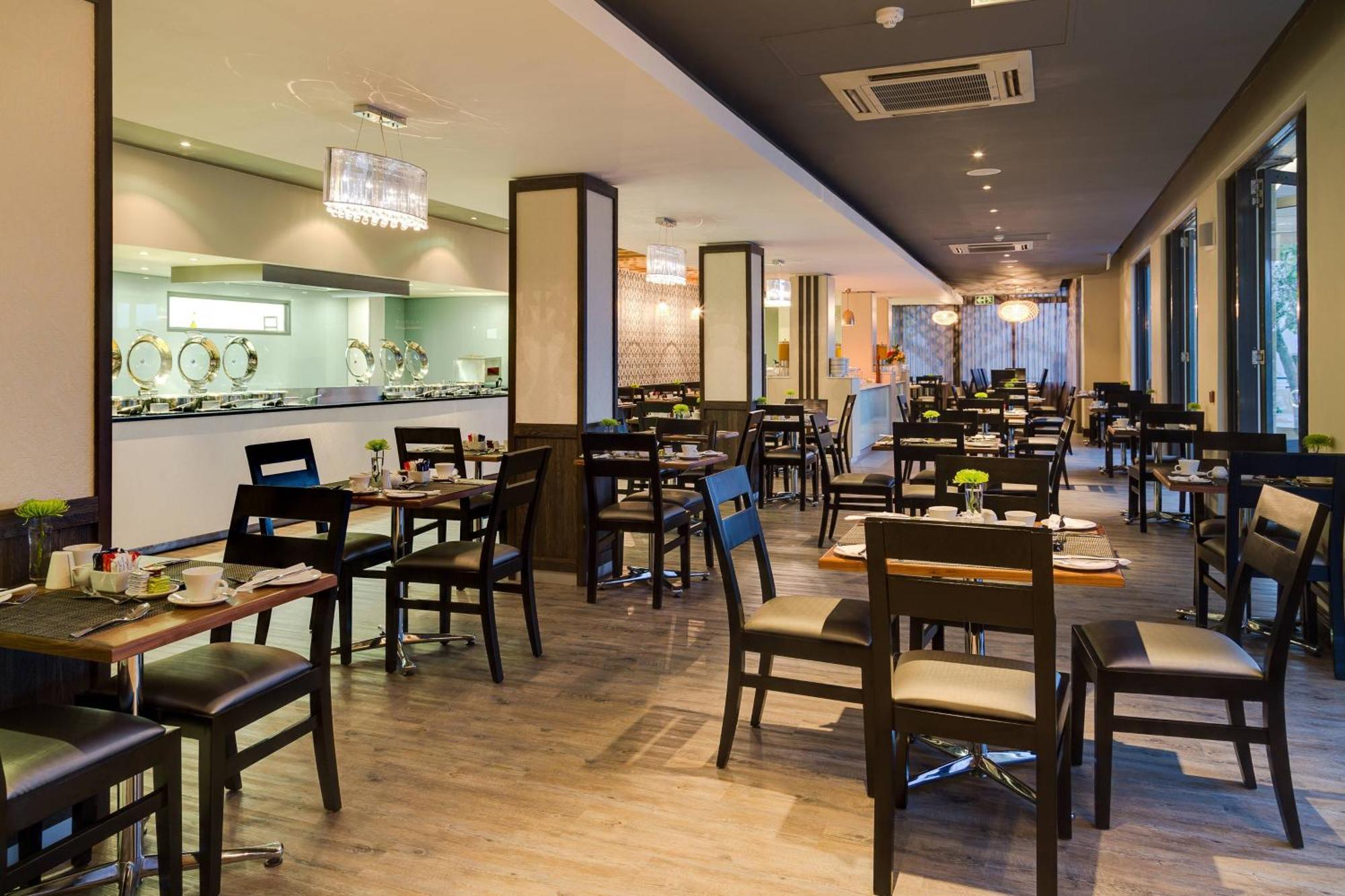 Hotel Protea By Marriott Waterfront Breakwater 3*