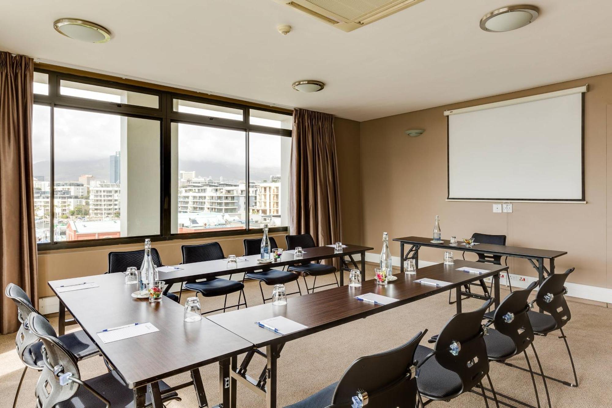 Protea By Marriott Waterfront Breakwater Hotel Kapstadt
